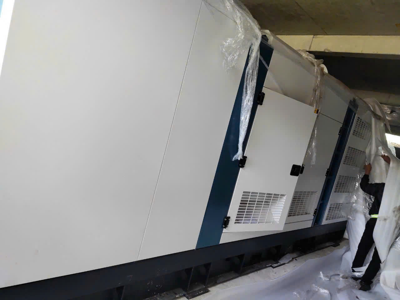 lắp đặt máy phát điện 700kva